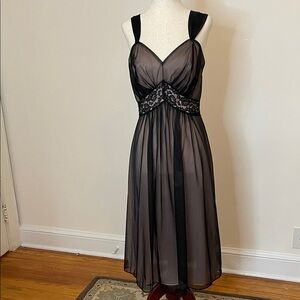 Vintage Vanity Fair Black Mesh & Lace Slip Dress Lingerie Excellent Condition